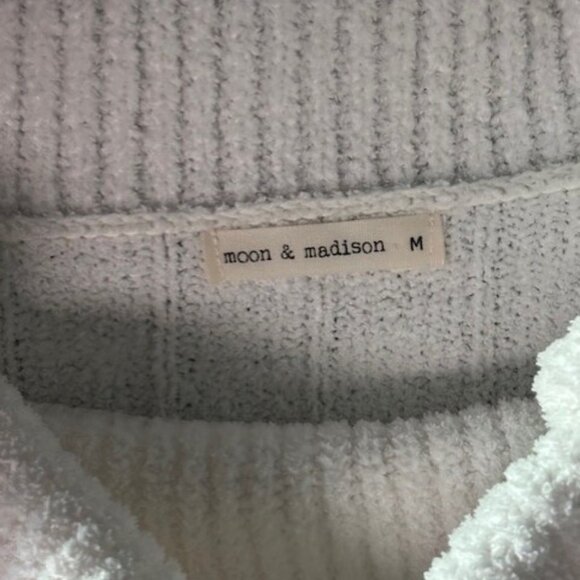 Moon & Madison M White Long Sleeve Cowl Cable Knit Crop Classic Cozy Chic Rib - Picture 7 of 9